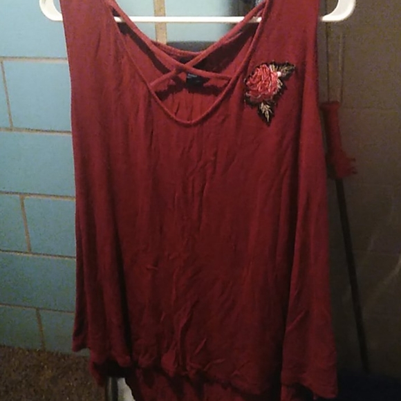 Top - Picture 1 of 1